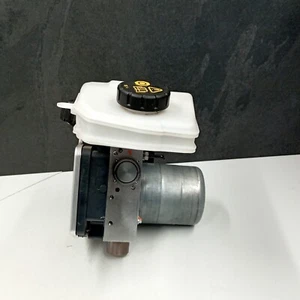 Land Rover Discovery Sport Mild Hybrid 2.0 Diesel ABS Pump 2021 – M8D2-2D522-AH - Picture 1 of 14