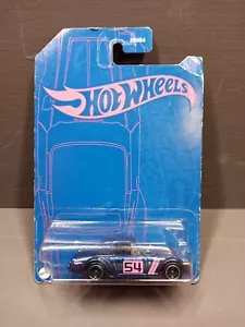 Hot Wheels Pearl & Chrome Serie 54° Anniversario Datsun Fairlady 2000 1/6 Blu - Foto 1 di 5