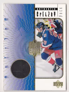 1999 Wayne Gretzky Living Legend Puck P6 NY Rangers 99-00 - Picture 1 of 1