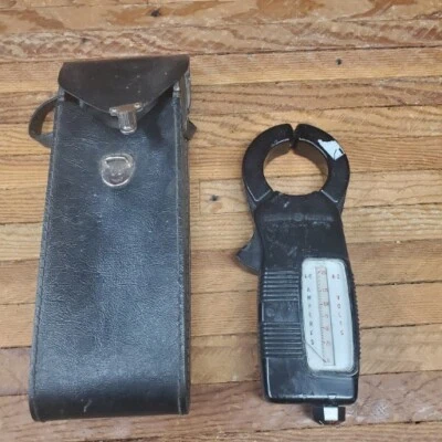 Equipamento de teste vintage braçadeira estilo GE analógico volt-Ohm-amp medidor com estojo - Imagem 1 de 4