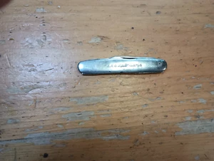 ANTICO COLTELLO DA TASCA VINTAGE BLYDE R M S MAURITANIA ACCIAIO PRESSATO METALLO PIROSCAFO - Foto 1 di 12