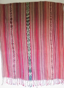 Manta de tejido de tinte natural tejido a mano Ikat motivo de clan Timor Occidental Indonesia - Imagen 1 de 11