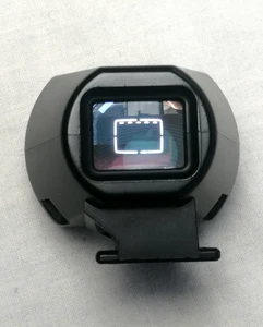 Voigtlander 25mm shoe mount viewfinder - Picture 1 of 10