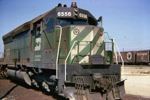 Brandneu Burlington Northern 6556 Fort Worth TX 1974 Kodachrome Zug-Dia - Bild 1 von 1
