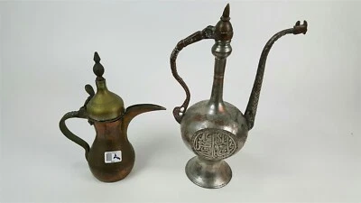 Antigua cafetera Dallah del Medio Oriente latón cobre plata + otra cafetera Foto 1 de 4