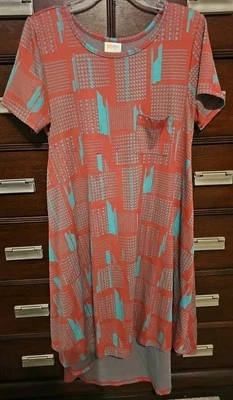 Vestido LuLaRoe Carly Mujer Medio Coral Verde azulado Geométrico Columpio Alto Bajo Foto 1 de 4