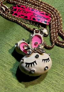 BETSEY JOHNSON EASTER BUNNY WHITE & PINK ENAMEL PENDANT NECKLACE, FREE SHIP, NWT - Picture 1 of 3