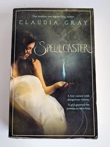 Spellcaster by Claudia Gray Paperback Fiction GC Witchcraft Magic Drama - Foto 1 di 11