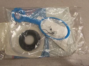New ACDelco Automatic Transmission Output Shaft Seal Kit 19256368 - Picture 1 of 1