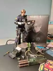 LimToys Modellino Leon Scott Kennedy Resident Evil RPD 1/12 6"" IN MAGAZZINO - Foto 1 di 24
