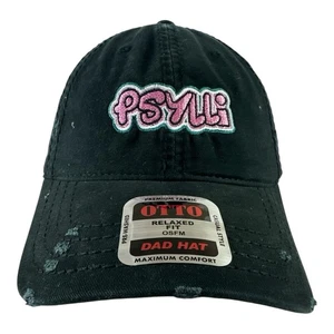 berretto otto hap nero invecchiato ricamato con "Psylli" in rosa  - Foto 1 di 7