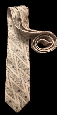 Vtg GIORGIO ARMANI Tie Ivory Zig Zags Over Gray Pebbles & Squares 3½” Wide EVC - Image 1 of 4