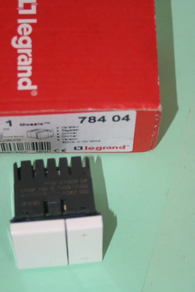 variateur pour ballast 1V à 10V Mosaic  legrand 78404 - Photo 1/1