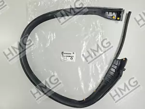 New genuine Holden VE VF Commodore top door frame seal - LHF 92280412 - Picture 1 of 8