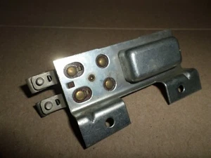 Ford Passenger 1949 1950 Nos Faro Interruptor de circuito 8A-12258-A2 - Imagen 1 de 3