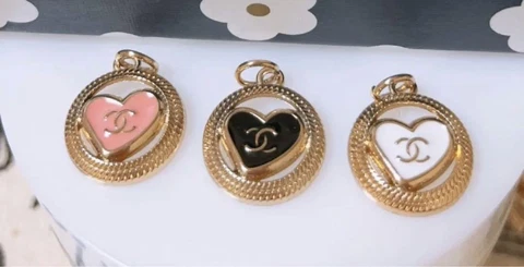 Chanel Vintage Parts Button Charm Heart White Black Pink 3 pieces Set Cover