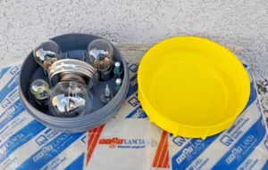 Kit Scatola Porta Lampadine Fusibili per auto d'epoca Fiat Lancia Alfa Romeo ecc - Foto 1 di 2