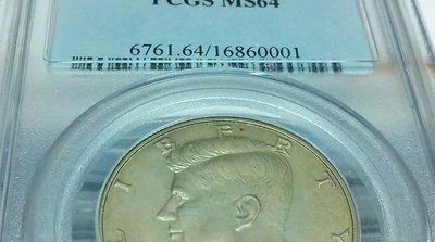 PCGS DUAL GOLDEN RAINBOWS 1992 MS64 KENNEDY TOUCH OF BLUES ROSE LIGHT GREEN TEAL - Image 1 of 3