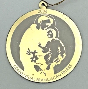 Adorno conmemorativo de frailes franciscanos convencionales 2006 latón macizo oro 2" - Imagen 1 de 3