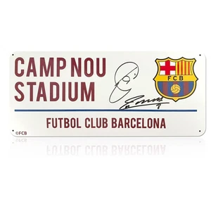 Cartel de calle Barcelona firmado por Xavi Hernández y Andrés Iniesta - Imagen 1 de 5