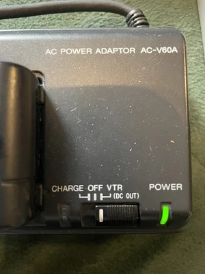 Sony Handycam CCD-FX401 Video8 Camcorder Charger Bundle w/MOHAWK Case READ AS-IS - Image 1 of 4