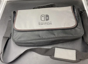 NINTENDO SWITCH MESSENGER BAG VGC - Picture 1 of 4