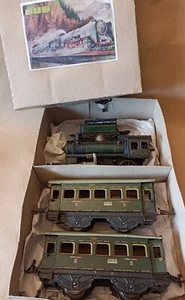 Karl BUB, VECCHIO 1927-32, set treno giocattolo in latta avvolgibile, molto buono, funzionante - Foto 1 di 21