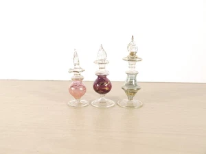Vintage Egyptian Style Mini Perfume Bottles Set of 3 VGC - Foto 1 di 8