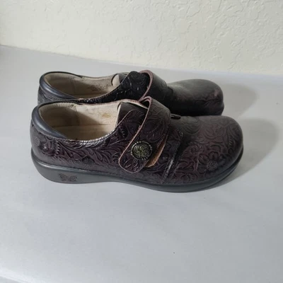 Alegria Joleen Women's Size 39 US 9 Brown Floral Tooled Leather  Shoes  - Image 1 of 4