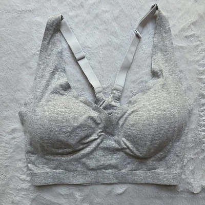 Pullover SOMA Grande Enbliss Racerback Gris Bralette Inalámbrico Usado en Excelente Condición Foto 1 de 3