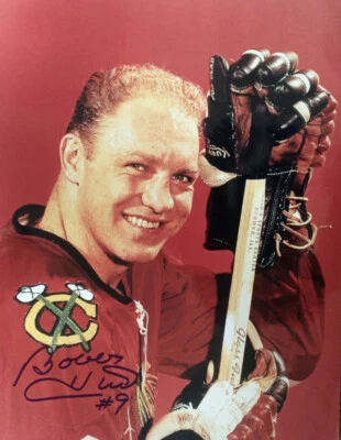 BOBBY HULL AUTOGRAPHED CHICAGO BLACKHAWKS 11x14 PHOTO - Image 1 of 2
