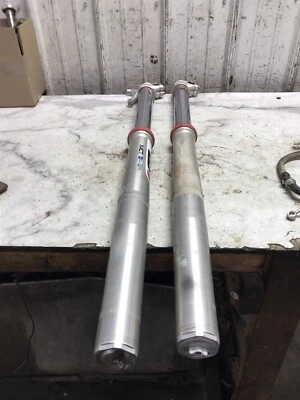 20 Husqvarna FC 350 FC350 front forks fork tubes shocks right left Foto 1 de 4