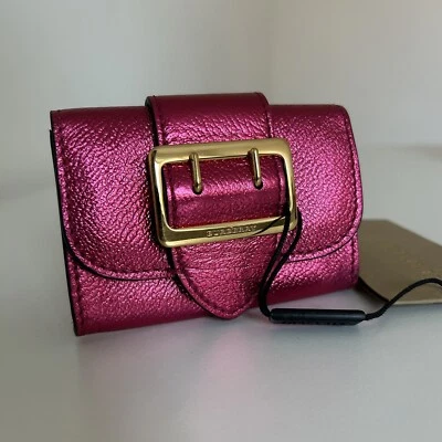 Tarjetero Burberry genuino para mujer cuero metálico rosa y hebilla dorada Foto 1 de 4
