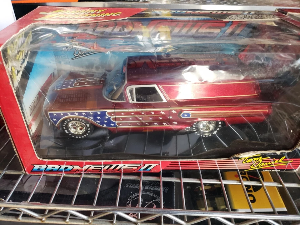 Bad News II 2 TOM DANIEL JOHNNY LIGHTNING 1:18 red Panel WIRED new in box - Image 1 of 1