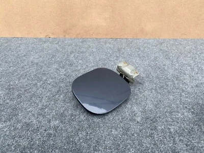 INFINITI FX35 FX37 FX50 QX70 2009-2017 OEM EXTERIOR GAS LID DOOR (GRAY) - Image 1 of 4