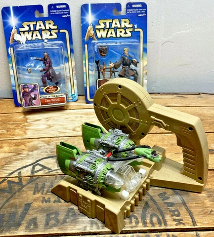 Star wars action fleet podracer with 2 hasbro attack of the clones figures Cover
