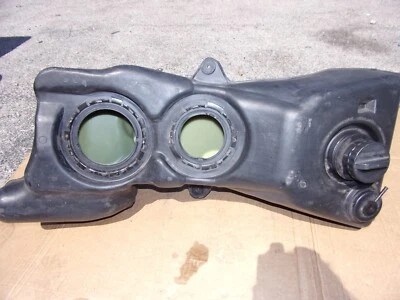 765 A HONDA GOLDWING GL 1800 GL1800 2002 OEM  GAS TANK FUEL PETROL RESERVOIR - Image 1 of 4