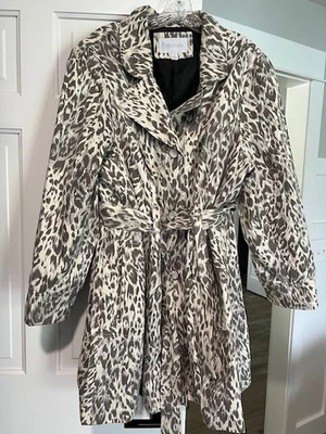 Casaco feminino Relativity botão frontal com cinto de amarração tamanho 3X muito bom! - Imagem 1 de 4