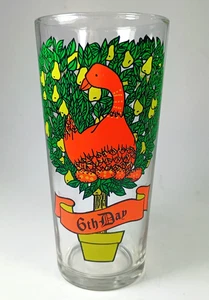 Original 12 Days of Christmas 14 oz. Glasbecher, 6. Tag. - Bild 1 von 3