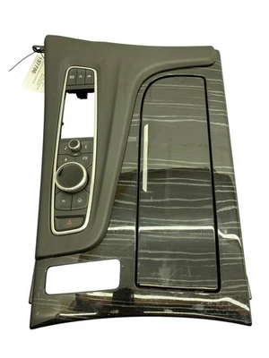 2021 CADILLAC ESCALADE ESV FRONT CONSOLE SECTION W/STORAGE &INFTAINMENT CONTROLS - Image 1 of 4