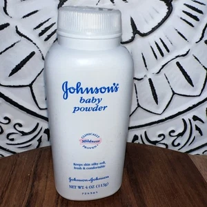 Johnson's Baby Powder Clinically Proven Mildness Formula with Talc 4oz - Picture 1 of 5