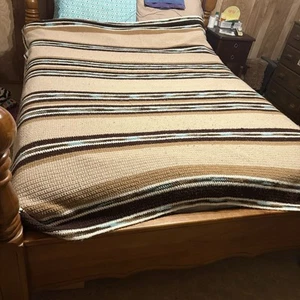 Large Handmade Crochet 85"X65" Blanket, SofaThrow Verry Pretty Pattern - Picture 1 of 3