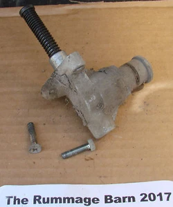CAM CHAIN ADJUSTER ------- 1980 SUZUKI GS1000 8 Valve Engine GS1000G - Picture 1 of 1