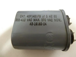 Rheem Capacitor 43-19182-04; 5 UF; 370VAC; 50/60HZ-----"USED" - Picture 1 of 2