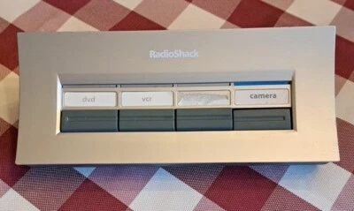 Radio Shack 4-way Audio/Video Manual Selector Model 15-1983  - Image 1 of 3