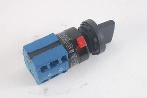 Kraus & Naimer D-X070 CG8 Industrial Rotary Selector Switch AT18A76282/000100 - Picture 1 of 3