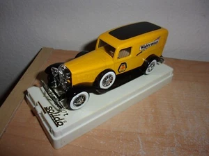 Solido Cadillac Sedan Delivery Panel Van Waterman Yellow 1:43 - Picture 1 of 3