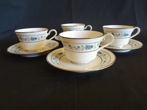 Noritake Elfenbein China Norma - Set mit 4 Tassen und Untertassen - blau geblümt - Bild 1 von 7