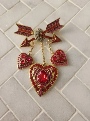 Broche corazones y flechas inspirado en Heidi Daus Foto 1 de 3