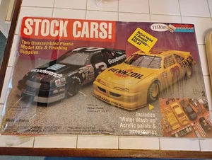 Vintage Monogram NASCAR (2) unmontierte Plastik Modellbausätze Stock Cars 3854 1/24 - Bild 1 von 7